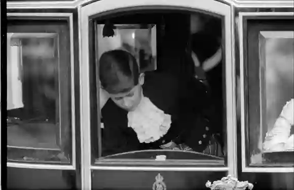 Prince  Charles  arriving  by  coach  at  the  wedding  of  Princess  Margaret  and  Antony  Armstro