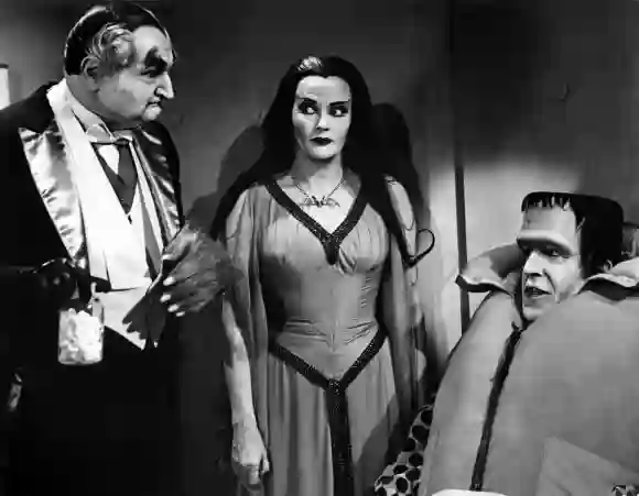 MUNSTER, GO HOME! US 1966 MUNSTER, GO HOME! US 1966 AL LEWIS as Grandpa, YVONNE DE CARLO as Lily Munster, FRED GWYNNE as