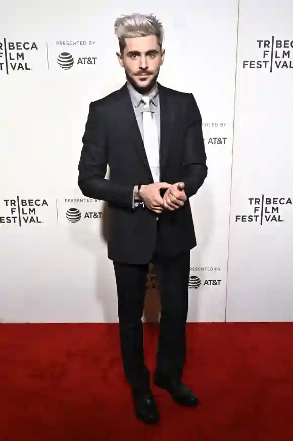 Zac Efron assiste à la première du festival du film de Tribeca de Netflix "Extremely Wicked, Shockingly Evil and Vile" au BMCC Tribeca Performing Arts Center le 02 mai 2019 à New York.
