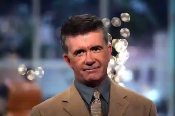 Alan Thicke est invité à jouer le rôle de "Rich Ginger" dans The Bold And The Beautiful
