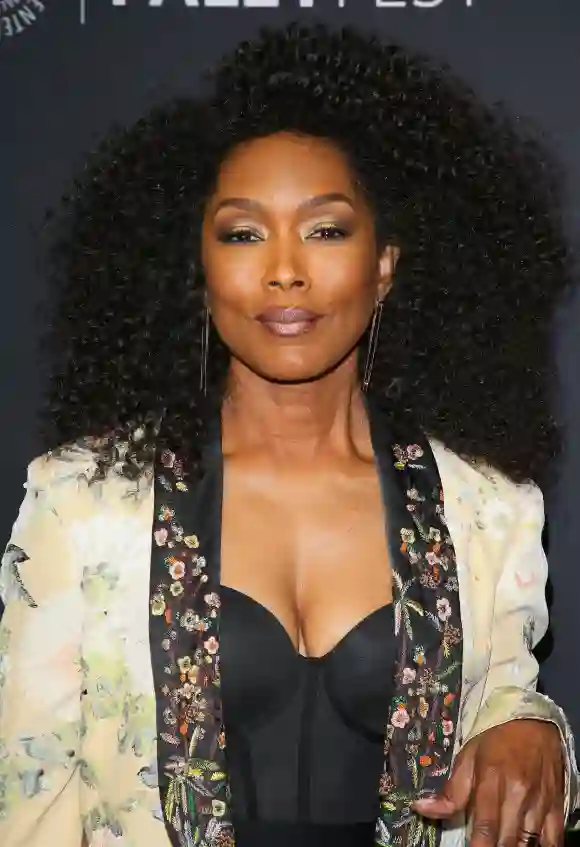 angela bassett 911 emergency la athena grant