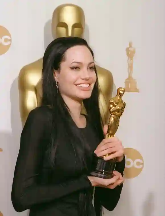 Angelina Jolie at the 72nd Academy Awards