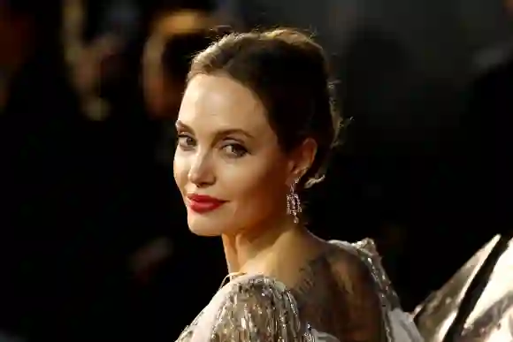 Les looks les plus sexy d'Angelina Jolie