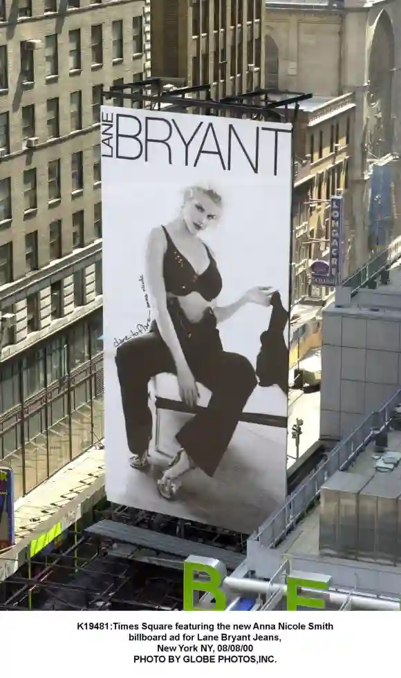 Anna Nicole Smith in a Lane Bryant Ad.