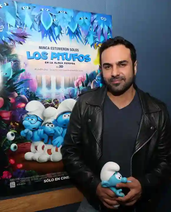 Ariel Miramontes durante la grabación del doblaje de 'Los Pitufos' en 2017