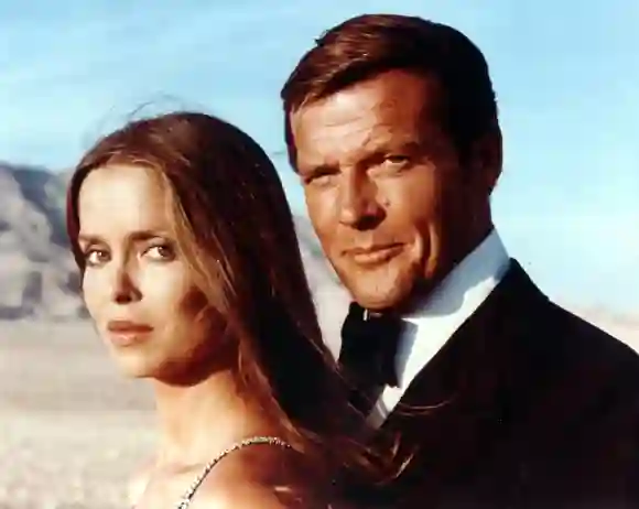Barbara Bach and Roger Moore in the "Bond" film "The Spy Who Loved Me