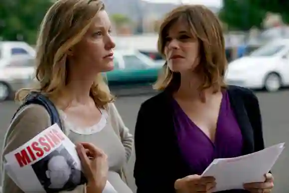 Anna Gunn and Betsy Brandt in 'Breaking Bad'