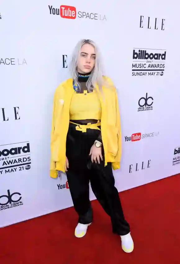 Billie Eilish y las fotos que han marcado tendencia en la moda(07)