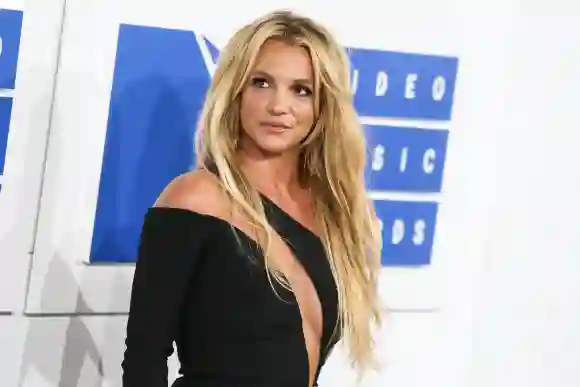 Britney Spears a reçu la capacité de gérer des affaires en solo.