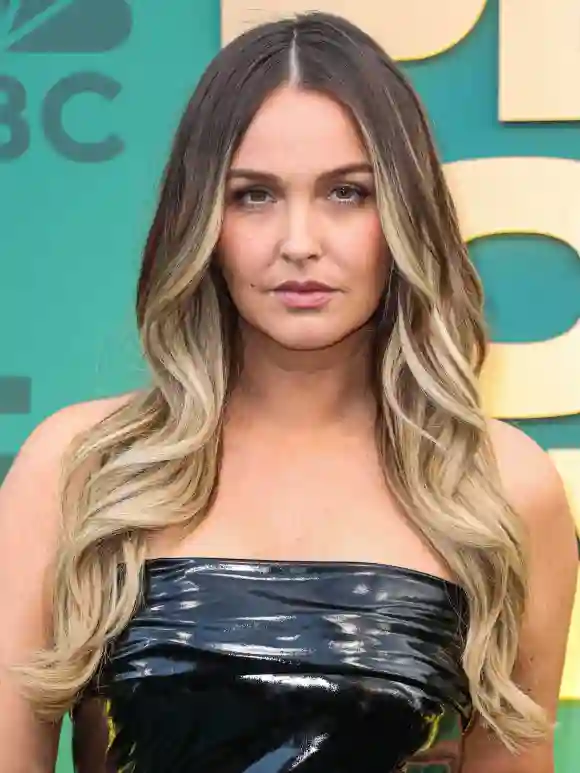 49th Annual People s Choice Awards 2024 SANTA MONICA, LOS ANGELES, CALIFORNIA, USA - FEBRUARY 18: Camilla Luddington arr