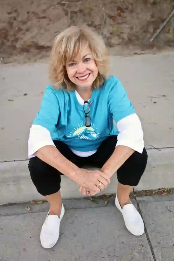 This is what Catherine Hicks looks like today.