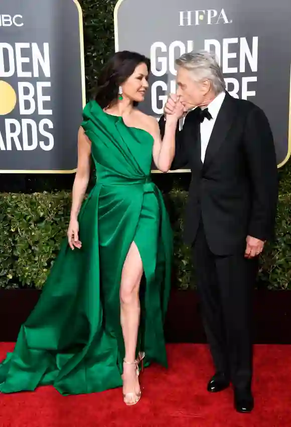 Catherine Zeta-Jones y Michael Douglas asisten a la 76 edición anual de los Globos de Oro el 6 de enero de 2019, en Beverly Hills, California.