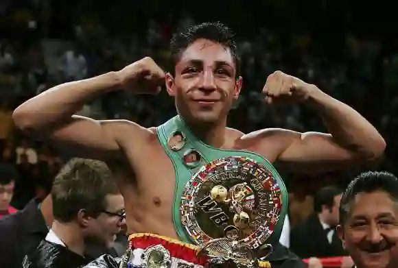 Israel Vázquez