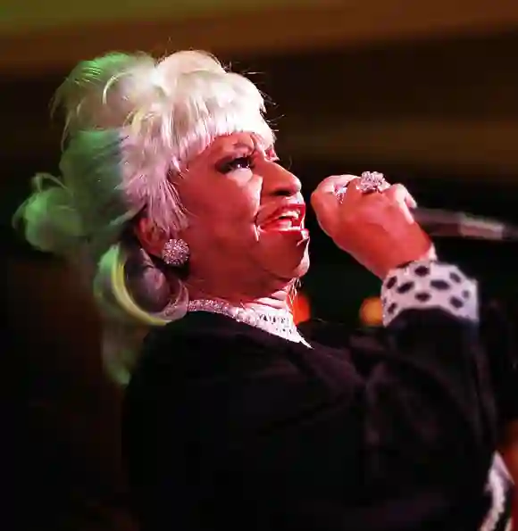 ENTER-CELIACRUZ-QUARTER-2-MI Salsa Queen Celia Cruz rips it up at a concert at the new paseo mall in coral cables, Flori