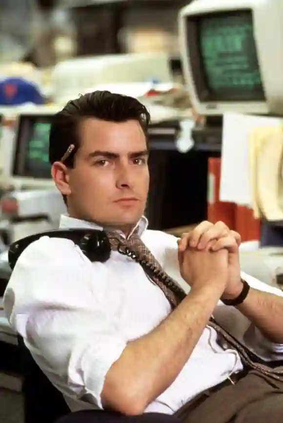 Charlie Sheen en una imagen promocional de la película 'Wall Street'