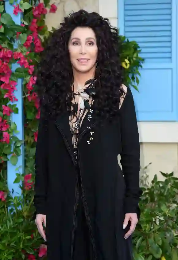 Cher "Mamma Mia" Estreno