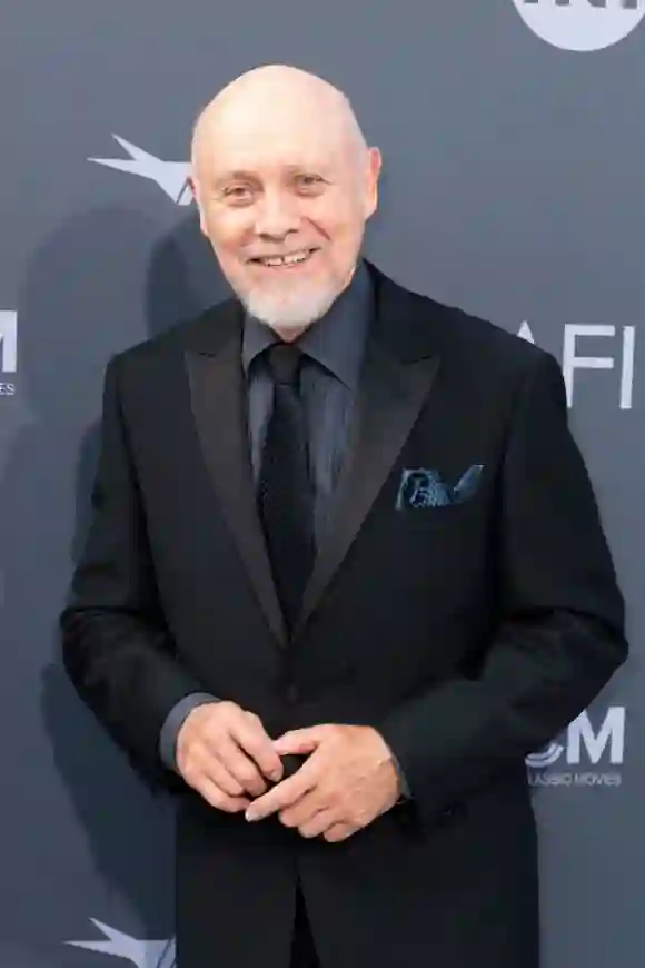 Hector Elizondo