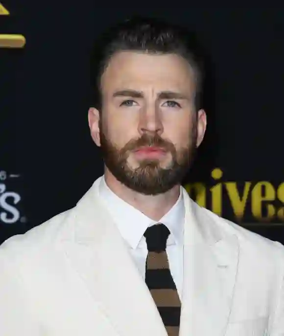 Chris Evans attends the premiere of Lionsgate's "Knives Out" on November 14, 2019 in Westwood, California.