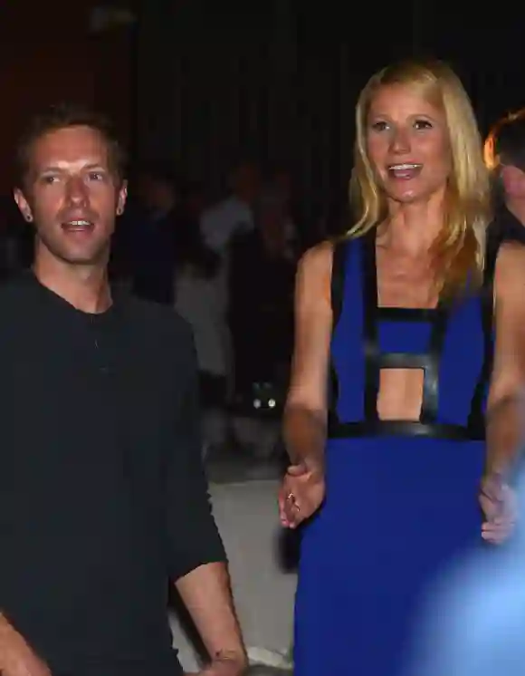 Chris Martin y Gwyneth Paltrow asisten al evento Hollywood Stands Up To Cancer, el martes 28 de enero de 2014.