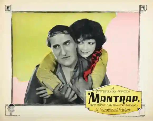 Ernest Torrence, Clara Bow dans "Mantrap".