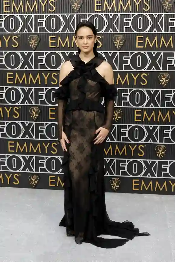 Courtney Eaton at the 2024 Emmys