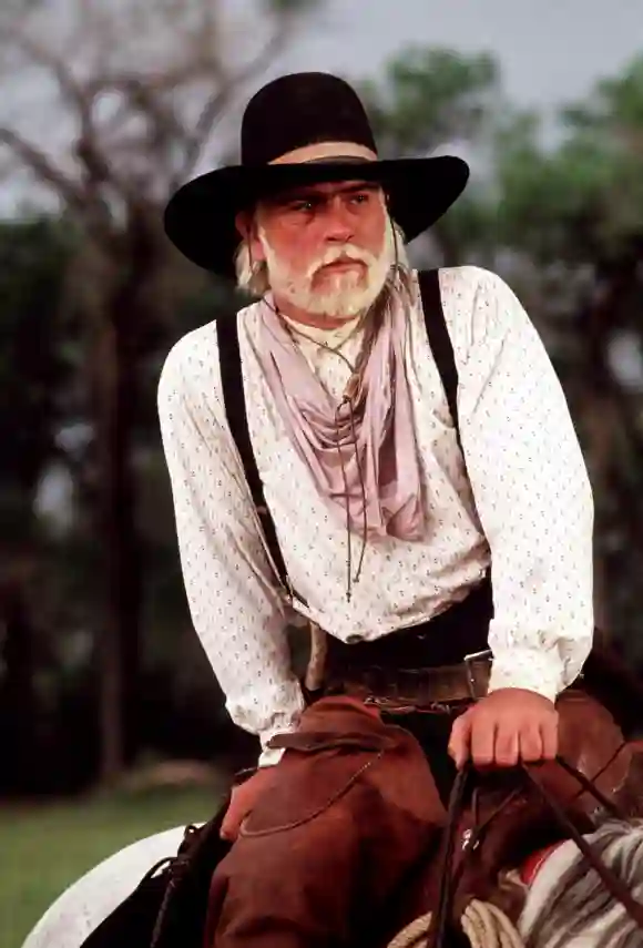 Tommy Lee Jones dans "Lonesome Dove" (La colombe solitaire)