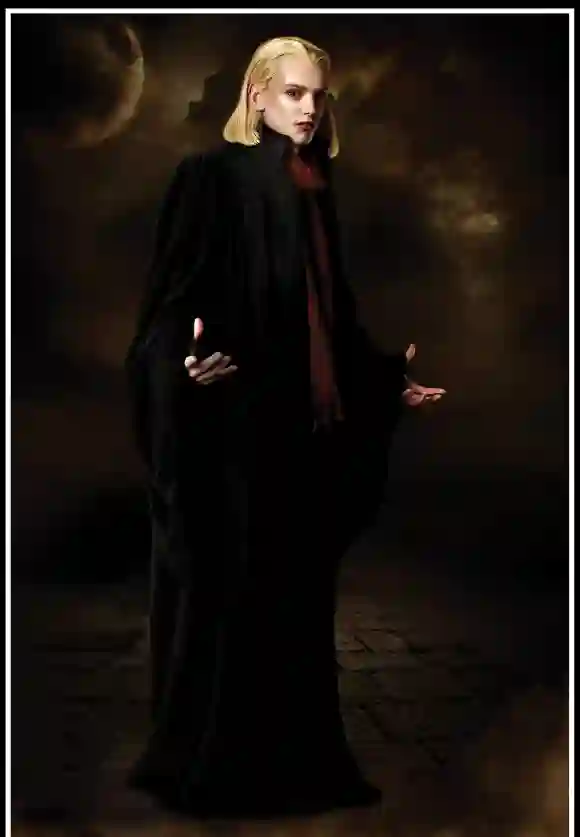 Jamie Campbell Bower en una imagen promocional de la película 'Crepúsculo la saga: Luna nueva'