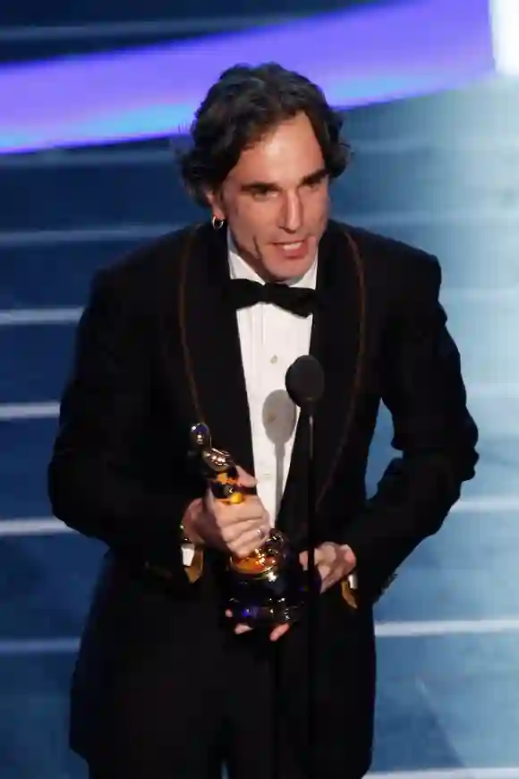 Daniel Day-Lewis aux Oscars 2008, où il a reçu le Golden Boy pour son rôle dans "There Will Be Blood".