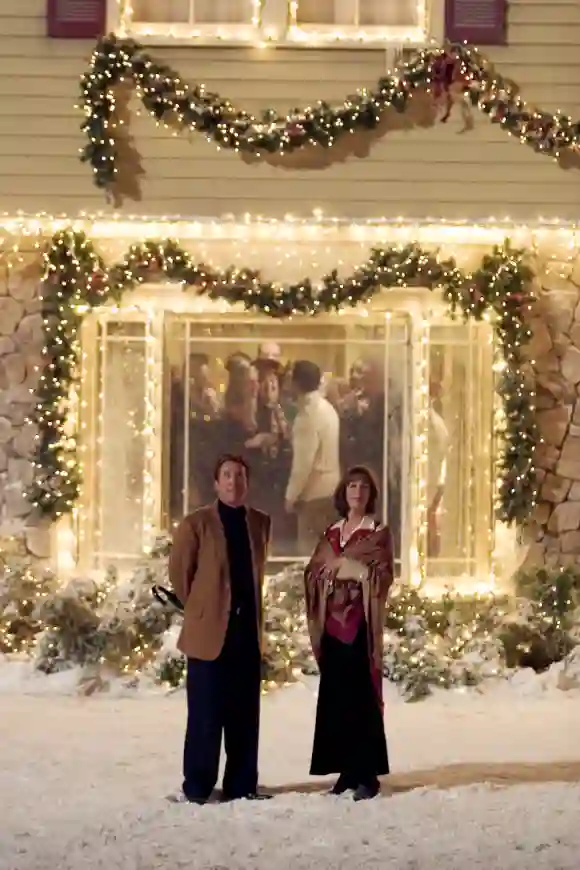 Tim Allen y Jamie Lee Curtis en una escena de la película 'Una Navidad de locos'