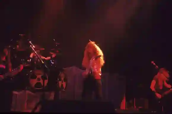 Marty Friedman, Nick Menza, Dave Mustaine und David Ellefson von Megadeath live bei einem Konzert der Oxidation Of The N