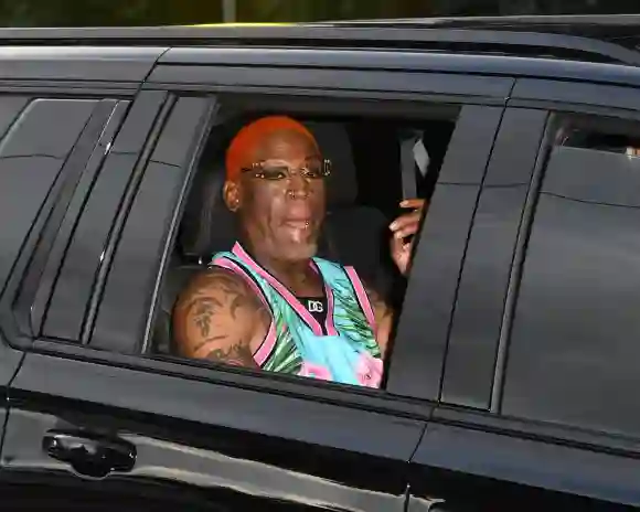 FORT LAUDERDALE FL - 12 AOÛT : Dennis Rodman anime la soirée de lancement des produits ManTFup au restaurant SALT7 le 12 août.