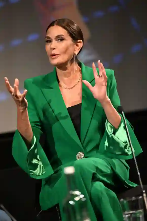 Teri Hatcher