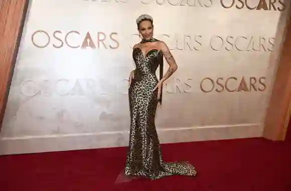 oscars 2025 hot hot revealing Doja Cat