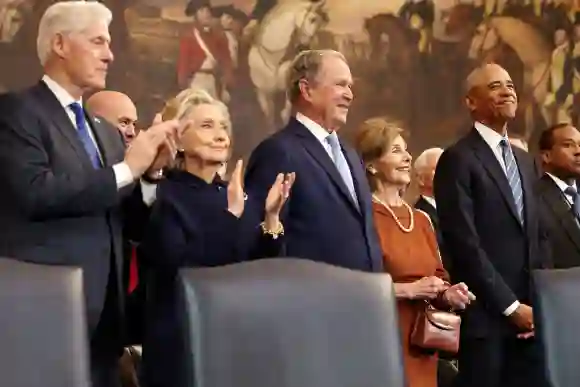 Bill Clinton, Hillary Clinton, George W. Bush, Laura Bush and Barack Obama