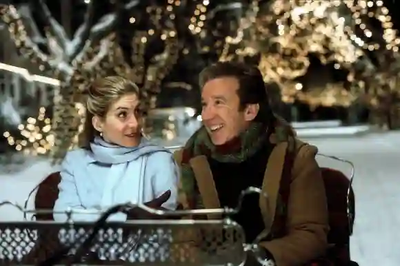 Elizabeth Mitchell as "Carol" and Tim Allen as "Scott" in 'The Santa Clause 2'