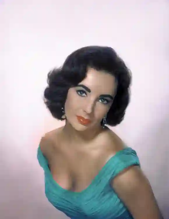 Elizabeth "Liz" Taylor in young