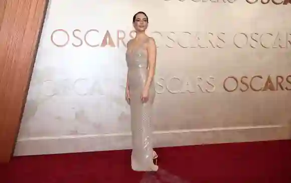 oscars 2025 hot hot revealing Emma Stone