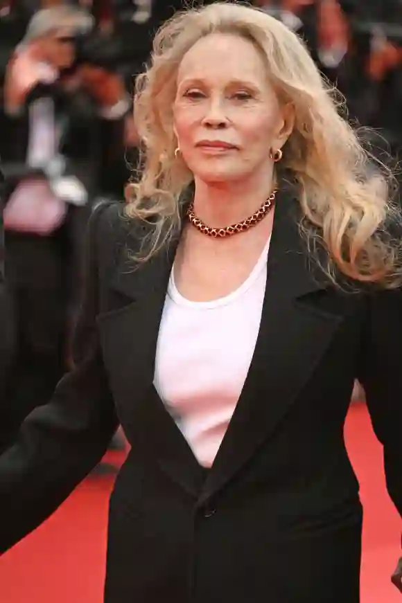 Faye Dunaway Faye Dunaway Furiosa: A Mad Max Saga Cannes Film Festival Screening 77th Cannes Film Festival May 15, 2024