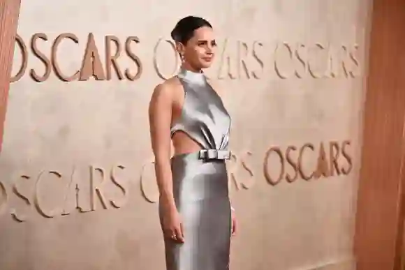 oscars 2025 hot hot revealing Felicity Jones