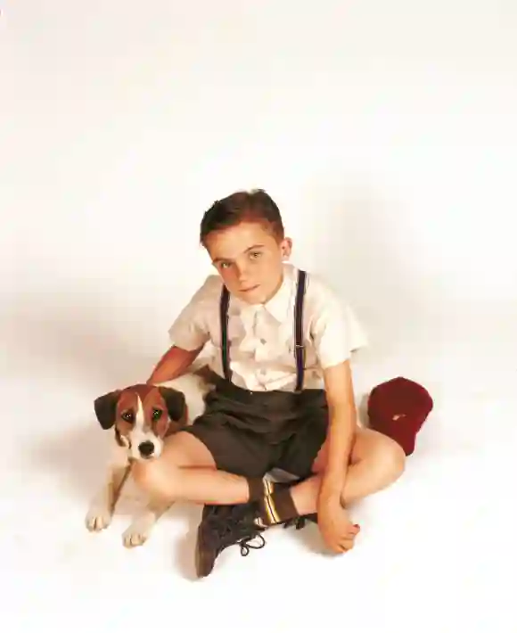 Frankie Muniz en una imagen promocional de la película 'My Dog Skip'