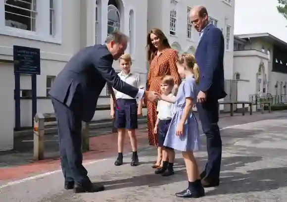 Le prince George, la princesse Charlotte, le prince Louis, la duchesse Kate et le prince William le 7 septembre 2022