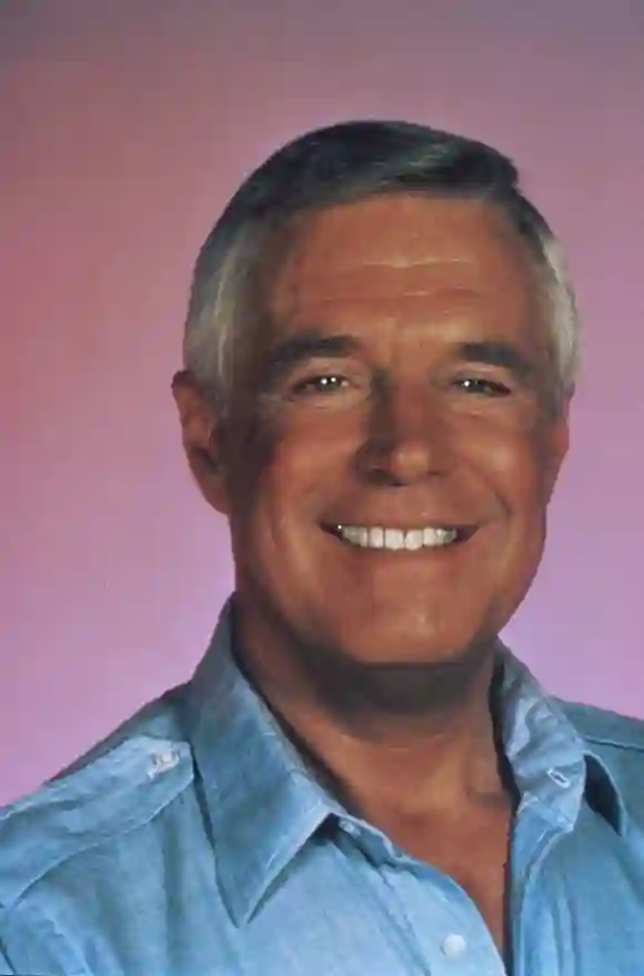 George Peppard starred "John 'Hanniibal' Smith".