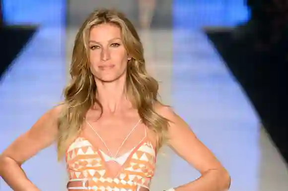 The Hottest Victoria's Secret Angels Of All Time