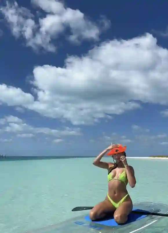 Hailey Bieber