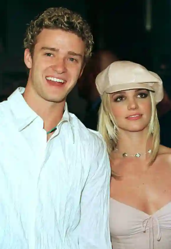 Justin Timberlake et Britney Spears Singer Crossroads Film Premiere Hollywood, Los Angeles, USA 11 février 2002 PUBLICAT
