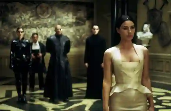 Carrie-Anne Moss, Randall Duk Kim, Laurence Fishburne, Keanu Reeves & Monica Bellucci Characters: Trinity,The Keymaker,M