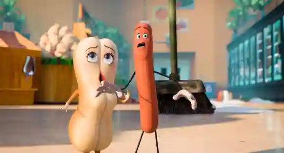 SAUSAGE PARTY, de gauche à droite : Brenda (voix : Kristen Wiig), Frank (voix : Seth Rogen) 2016. Sony Pictures Releasing /Courtes