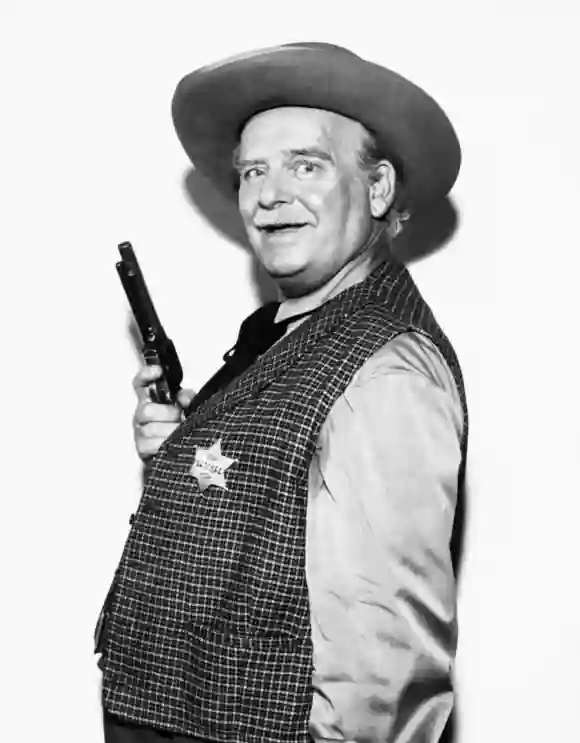 Wallace Ford in 'The Deputy'