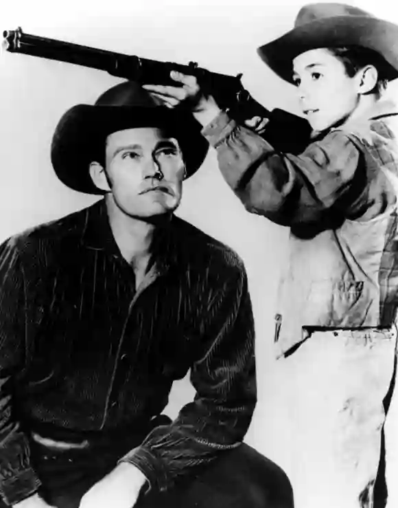 Chuck Connors and Johnny Crawford in 'The Rifleman'