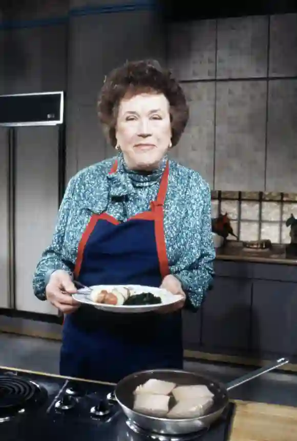 GOOD MORNING AMERICA, Julia Child, (aired August 5, 1994), 1975-. ph: Kimberly Butler / ?ABC / TV Guide / courtesy Evere